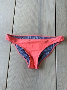 Lululemon Bikini Bottoms in coral size small women’s Lulu swimwear bottom size s
